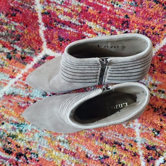 Enzo Angiolini wedge heel suede booties w/zipper details 🎉🙌🏻🌟host pick!!🌟🎉 - Picture 4 of 16